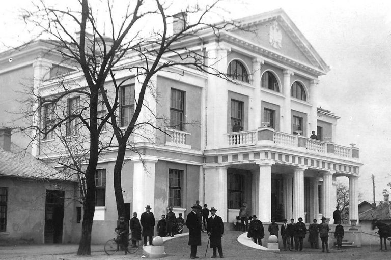 5. Jurij Šreter i Konstantin Paris, Oficirski dom, Novi Sad, 1923-26.